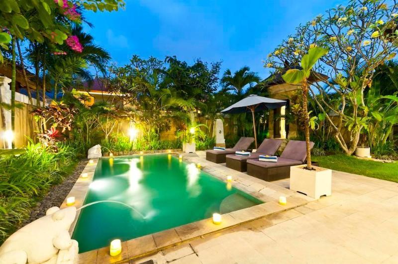 The Nakula Villas Kuta Lombok Extérieur photo